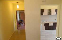 Apartament de vanzare cu 2 camere, situat in imobil nou, complet mobilat, garaj