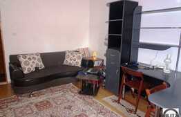 Garsoniera de vanzare, 28 mp utili, etaj intermediar, zona Primaverii!