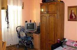 Garsoniera de inchiriat, 28 mp, etaj intermediar, zona strazii Ion Mester!