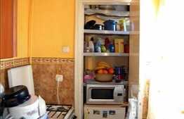 Garsoniera de inchiriat, 28 mp, etaj intermediar, zona strazii Ion Mester!