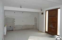 Apartament 3 camere, 80 mp utili, garaj subteran, curte, zona Taietura Turcului!