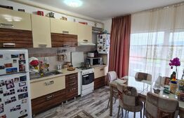 Apartament mobilat si utilat, etaj intermediar, parcare inclusa in pret, zona Terra