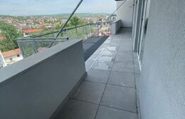 Oportunitate! 3 camere, 2 bai, etaj intermediar, terasa 30 mp