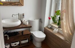 Casa individuala, 4 camere, incalzire in pardoseala, 420 mp de teren, zona de case