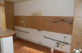 Apartament de vanzare, 3 camere, 72 mp, etaj intermediar zona strazii Campului!