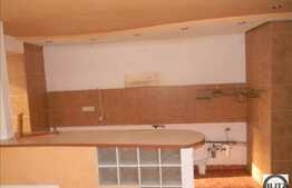 Apartament de vanzare, 3 camere, 72 mp, etaj intermediar zona strazii Campului!