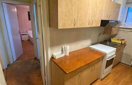 Apartament cu 2 camere decomandat, balcon, etaj intermediar zona Primaverii