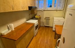 Apartament cu 2 camere decomandat, balcon, etaj intermediar zona Primaverii