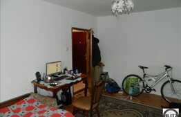 Apartament 2 camere, decomandat, 45 mp utili, mobilat drăguţ, zona Big