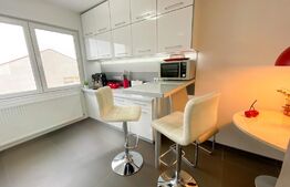 Apartament la cheie, 2 camere decomandate, 2 balcoane, 65 mp, cartier Bună Ziua