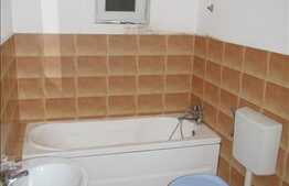 Vanzare 2 camere, 54 mp, decomandat, etaj intermediar! Zona Terra! Parcare!