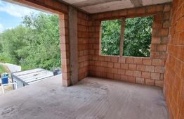 Oportunitate!Apartament cu 3 camere, etaj intermediar, orientat Sud-Est, bloc tip Villa langa ViVO