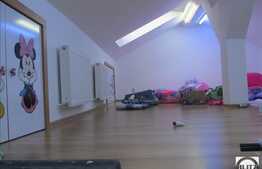 Vanzare mansarda 2 camere, 61 mp, POD amenajat de 35 mp, zona Florilor!