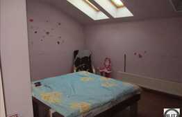 Vanzare mansarda 2 camere, 61 mp, POD amenajat de 35 mp, zona Florilor!