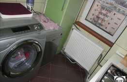 3 camere, decomandat, 65 mp utili, 2 balcoane, boxa la subsol, zona FSEGA!