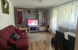 Apartament cu 3 camere decomandat, etaj intermediar cu balcon zona 