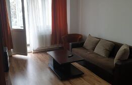 Apartament de 2 camere, 53 mp, decomandat, etaj intermediar, zona Denver