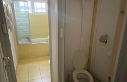 Apartament cu 3 camere decomandat cu balcon zona Primaverii