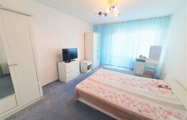 Apartament spatios cu 3 camere, 74 mp, zona strazii Parang