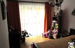 2 camere, 57 mp plus balcon de 7 mp, zona Porii! Etaj intermediar! Decomandat!