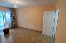 Garsonieră 28 mp + balcon, etaj intermediar, zona Expo Transilvania 