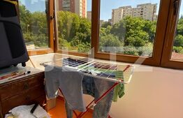 Apartament cu 3 camere, decomandat, nemobilat, 68 mp, cu parcare, zona Plopilor