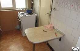 3 camere, 65 mp, 1 balcon, 2 parcari, boxa, garaj, zona strazii C-tin Brancusi!