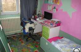 3 camere, 65 mp, 1 balcon, 2 parcari, boxa, garaj, zona strazii C-tin Brancusi!