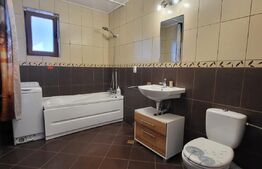 Apartament 3 camere, 68 mp, Sub Cetate