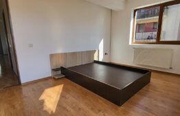 Apartament 3 camere, 68 mp, Sub Cetate