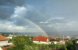 Casă modernă, finisată Lux, cu panorama spre oraș, zona Viile Dâmbul Rotund