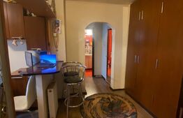 Apartament cu 2 camere decomandat cu balcon, etaj intermediar cu lift zona Calea Floresti 