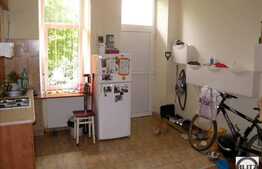 Vanzare apartament cu 2 camere , loc parcare, la 3 minute de P-ta Mihai Viteazu