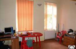 Vanzare apartament cu 2 camere , loc parcare, la 3 minute de P-ta Mihai Viteazu