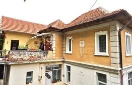 Viziune panoramică asupra Brașovului: Apartament cu personalitate în casa pe Dealul Cetății