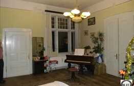 Apartament 3 camere, 150 mp, boxa la subsol, zona strazii Gheorghe Sincai