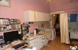 Apartament 3 camere, 150 mp, boxa la subsol, zona strazii Gheorghe Sincai