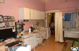 Apartament 3 camere, 150 mp, boxa la subsol, zona strazii Gheorghe Sincai