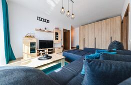 Apartament luminos, balcon, priveliste, parcare! Zona Subcetate!