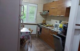 Apartament 3 camere, 65 mp, decomandat, zona Pietei Hermes!