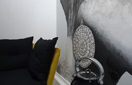 Apartament de 2 camere, la cheie, parcare, zona Vivo