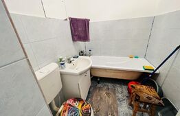 Garsoniera 32 mp, etaj intermediar, balcon, zona Porii!