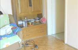 De vanzare apartament 3 camere, semidecomandat, balcon 3 mp, zona strazii Donath