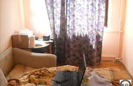 De vanzare apartament 3 camere, semidecomandat, balcon 3 mp, zona strazii Donath