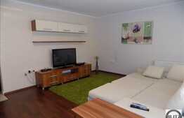 Apartament 2 camere 60 mp, terasa, parcare, zona Grand Hotel Italia