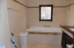 Apartament 2 camere 60 mp, terasa, parcare, zona Grand Hotel Italia