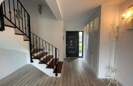 Duplex, 160 mp, 200 mp teren, strada privata, zona Andrei Muresanu