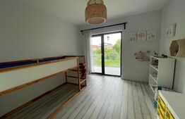 Duplex, 160 mp, 200 mp teren, strada privata, zona Andrei Muresanu