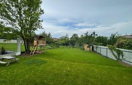 Duplex, 160 mp, 200 mp teren, strada privata, zona Andrei Muresanu