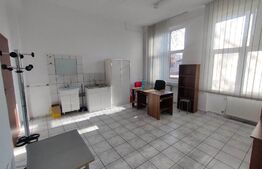 Spatiu pretabil Cabinet Medical in Tractorul